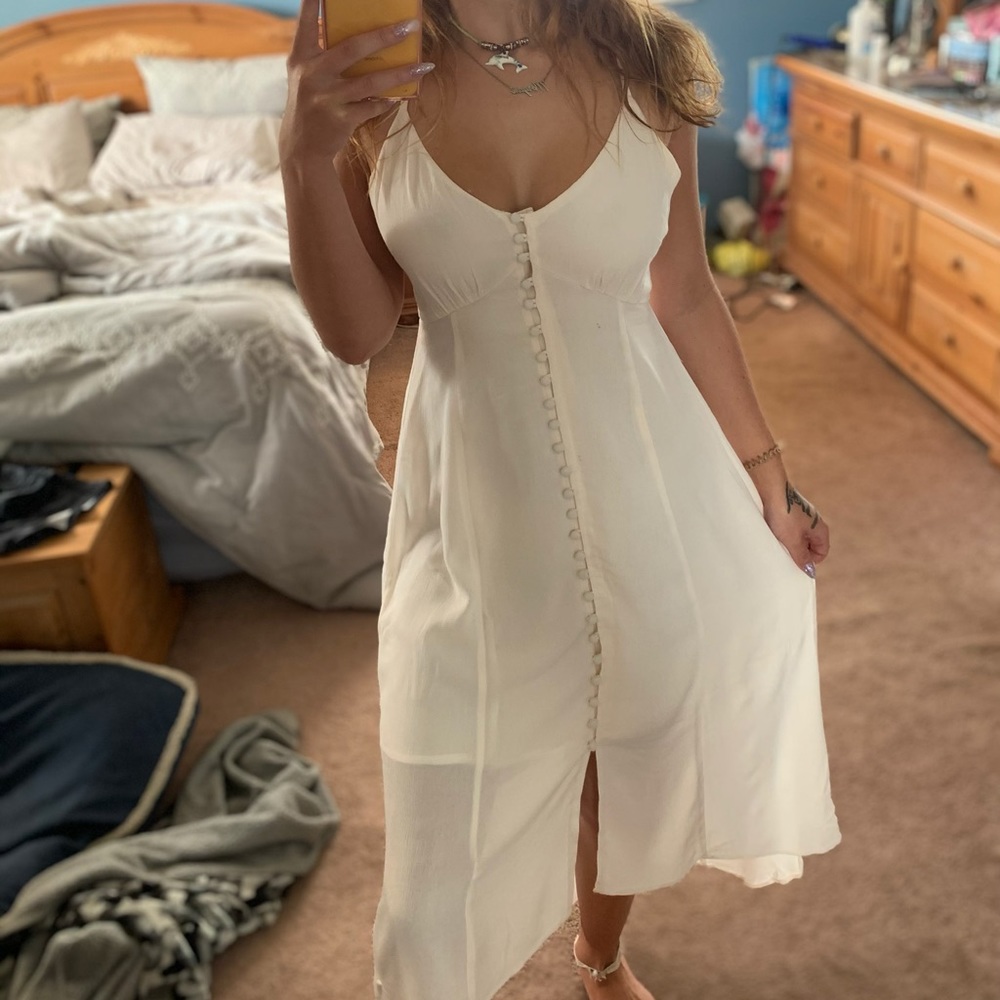Long Cream Flowy V-Neck Summer Dress